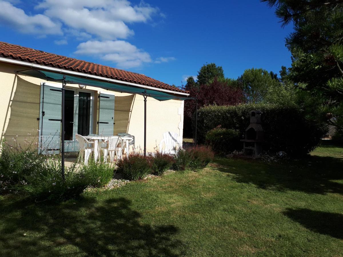 Le Hameau Des Cardenals Villa Salviac Exteriör bild