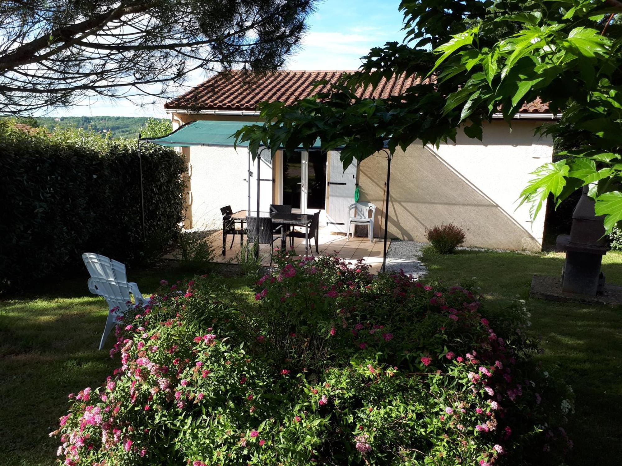 Le Hameau Des Cardenals Villa Salviac Exteriör bild